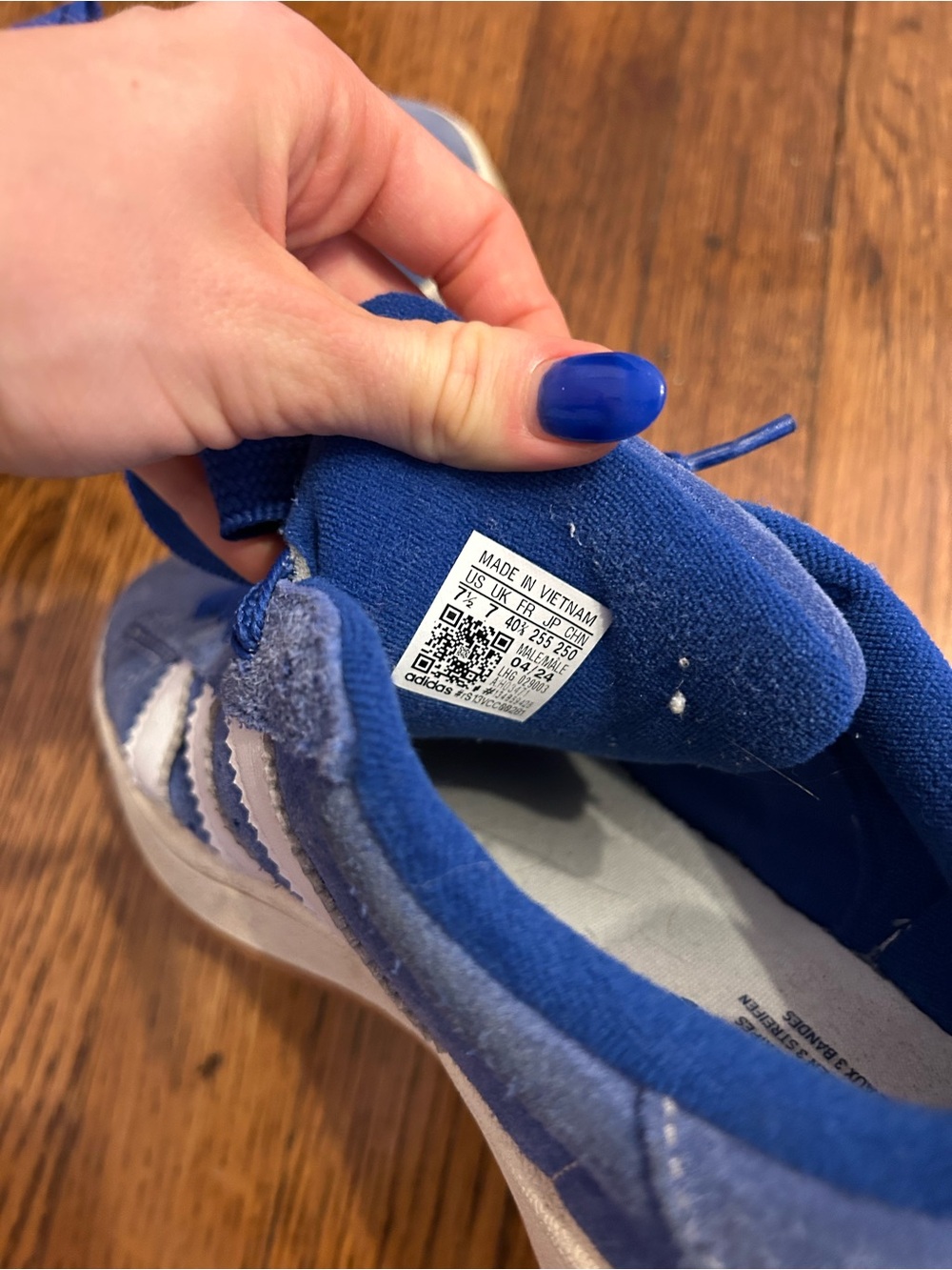 adidas Suede Low-Top Sneakers - Blue & White - Picture 3 of 4